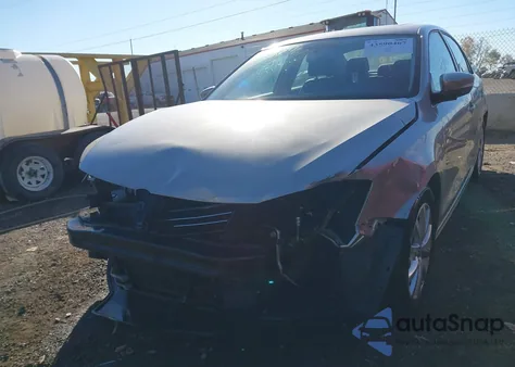 2013 Volkswagen Jetta 2.5L Se from USA, damaged, VIN 3VWDX7AJ7DM275281